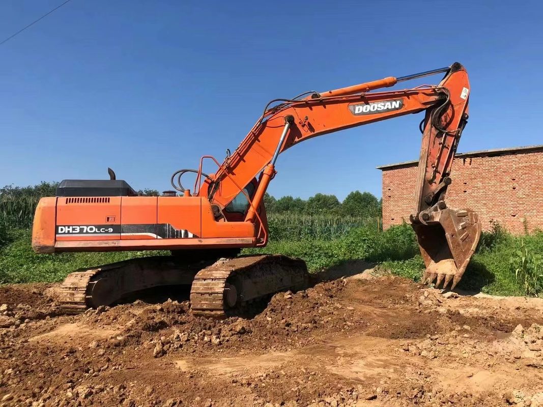 37トンの作業用古着掘削機 経験豊富な 韓国からの輸入 ドーサン DH370LC-9 状態良好
