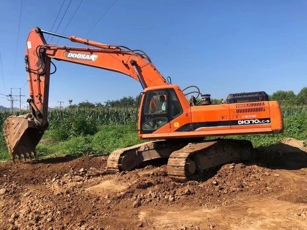 37トンの作業用古着掘削機 経験豊富な 韓国からの輸入 ドーサン DH370LC-9 状態良好