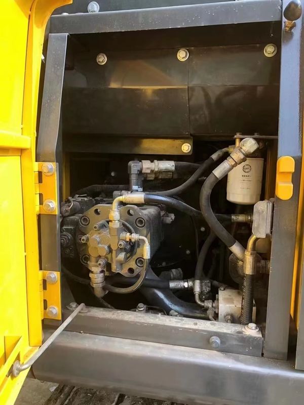 スウェーデンから輸入された高品質のボルボEC140D クローラー掘削機