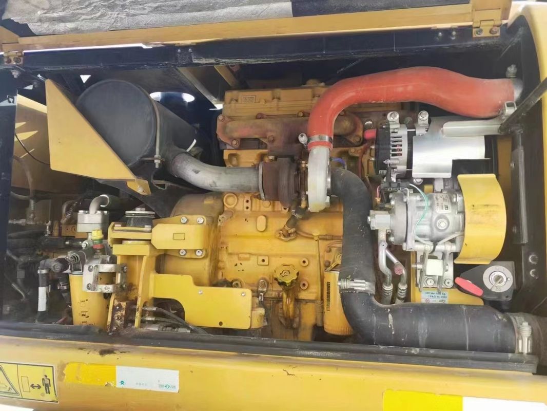 Caterpillar M315D 作業準備済み 低作業時間で良好な状態の車輪用掘削機