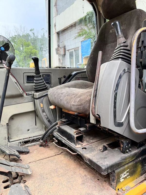 中古ハインダイR60 バケット容量 最大0.18 M3 5.6m 輸送長さ