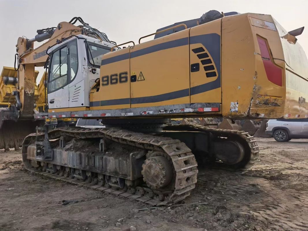 使用済み Liebherr R966 作業に備えており,経験豊富なドイツ製で,良好な状態で輸入されています.