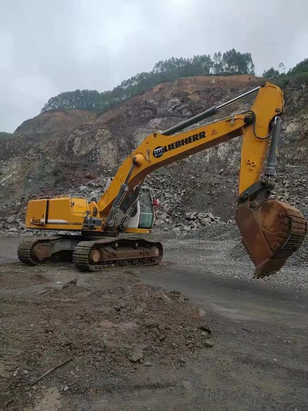 使用済み Liebherr R944 作業準備ができていて,経験豊富なドイツ産で,良好な状態です.