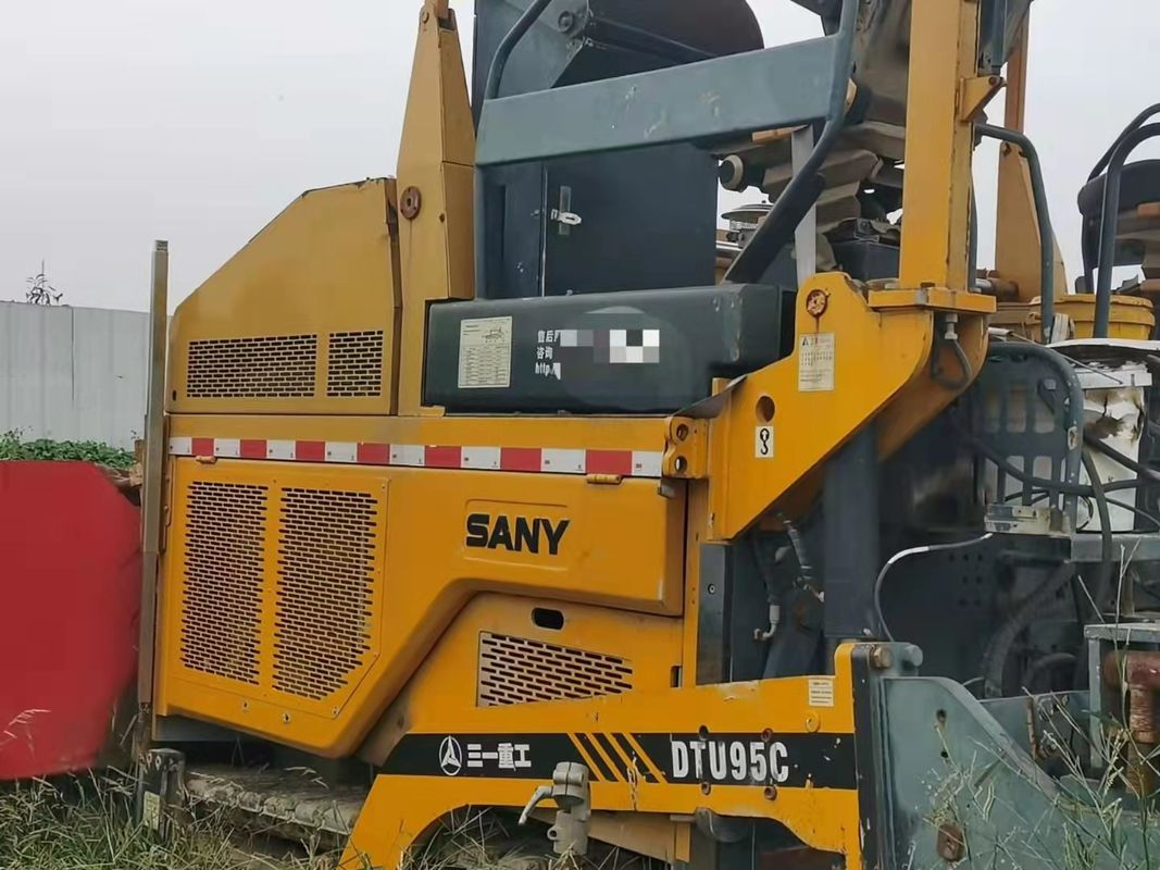 2軸の低床半トレーラー SANY DTU95C 一般的に重量または超大容量の荷物を輸送する