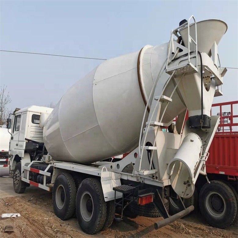 中古 Shacman F3000 コンクリートセメントミクサー トラック 20r/min 混合ドラム速度