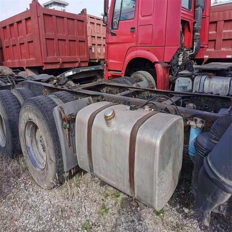 10 前向きシフト番号 使用されたFaw トラクター マルチメディアシステム付き重貨車 6*4