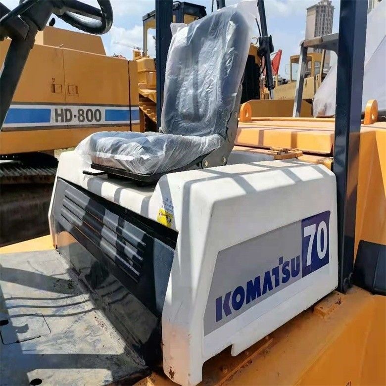 日本製の二手コマツーFD70ディーゼルフォークリフト 7000kgの荷重容量