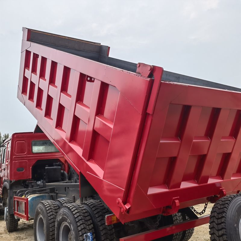 中古 371hp ダンプトラック 中古 ホー 6x4 ターパートラック マルチメディアシステム 10ホイール