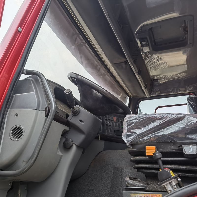 中古 371hp ダンプトラック 中古 ホー 6x4 ターパートラック マルチメディアシステム 10ホイール