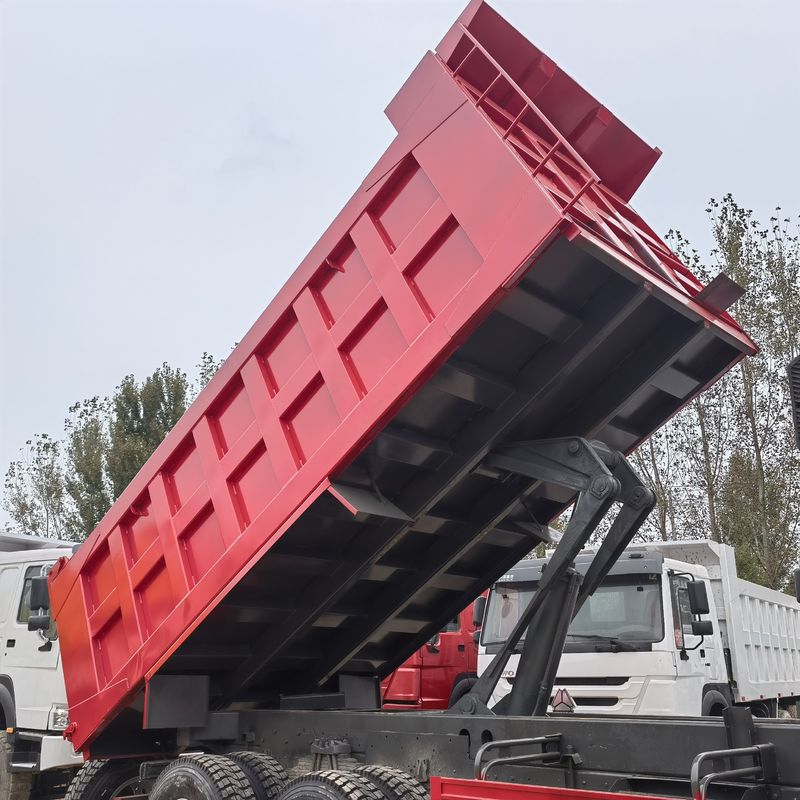 中古 371hp ダンプトラック 中古 ホー 6x4 ターパートラック マルチメディアシステム 10ホイール