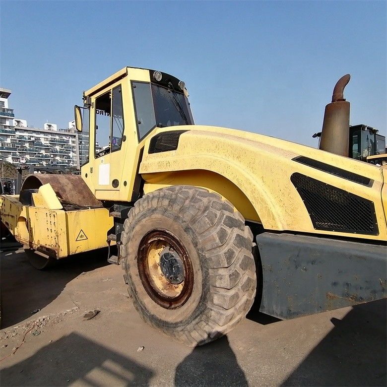 大人気 BW 226DH-4 コンパクター ボマグ 2000-2100 作業時間