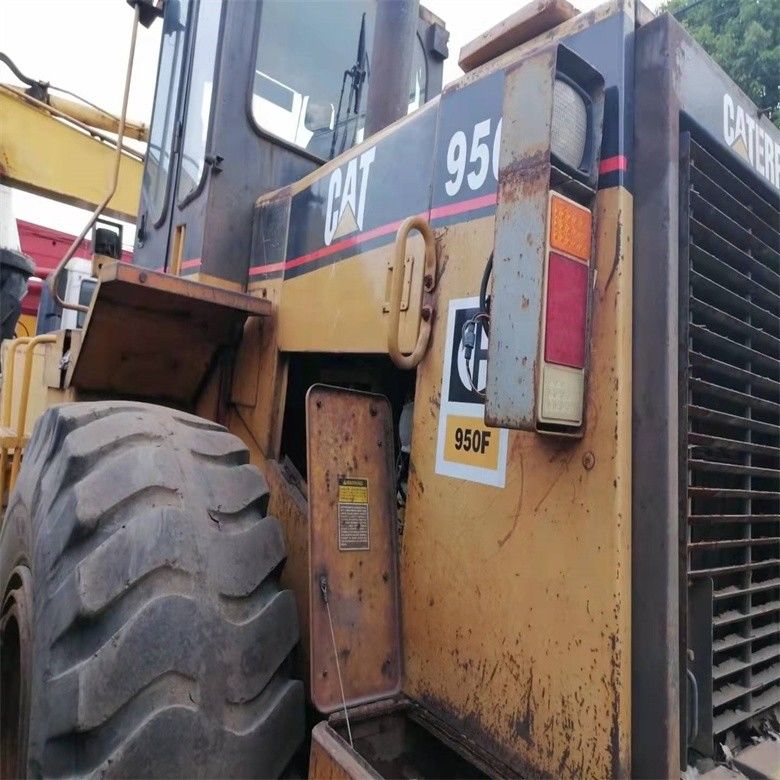 Caterpillar 950F 17トンのホイールローダー 6.6Lの排気量と3200~3300時間の作業時間
