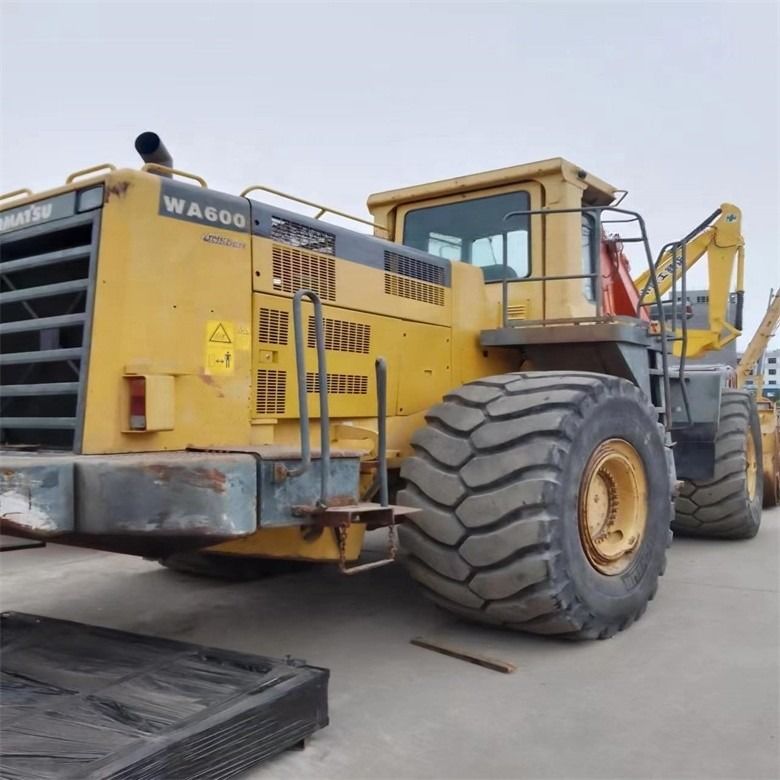 低労働時間 WA600-6 日本製 車輪積載機 機械重量 44000-44500 kg