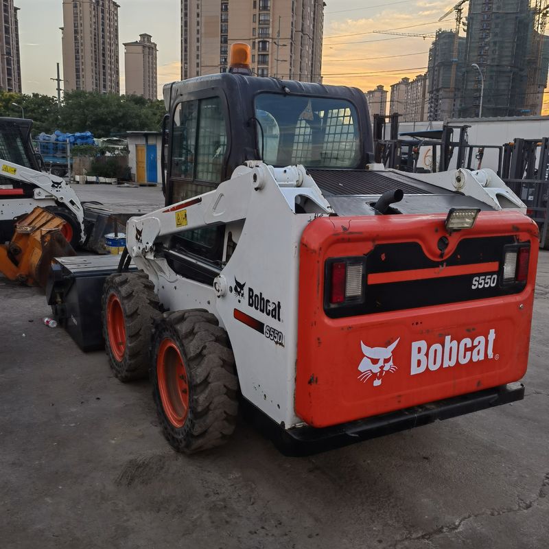 移動型車輪 スキッド・ステア・ローダー BOCAT S550 施工作業用の古着ローダー