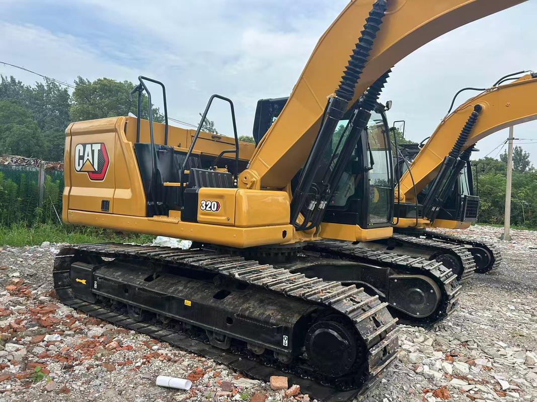中古 CAT 320 クローラー式油圧ショベル 輸送時高さ 2.96m 22.5t