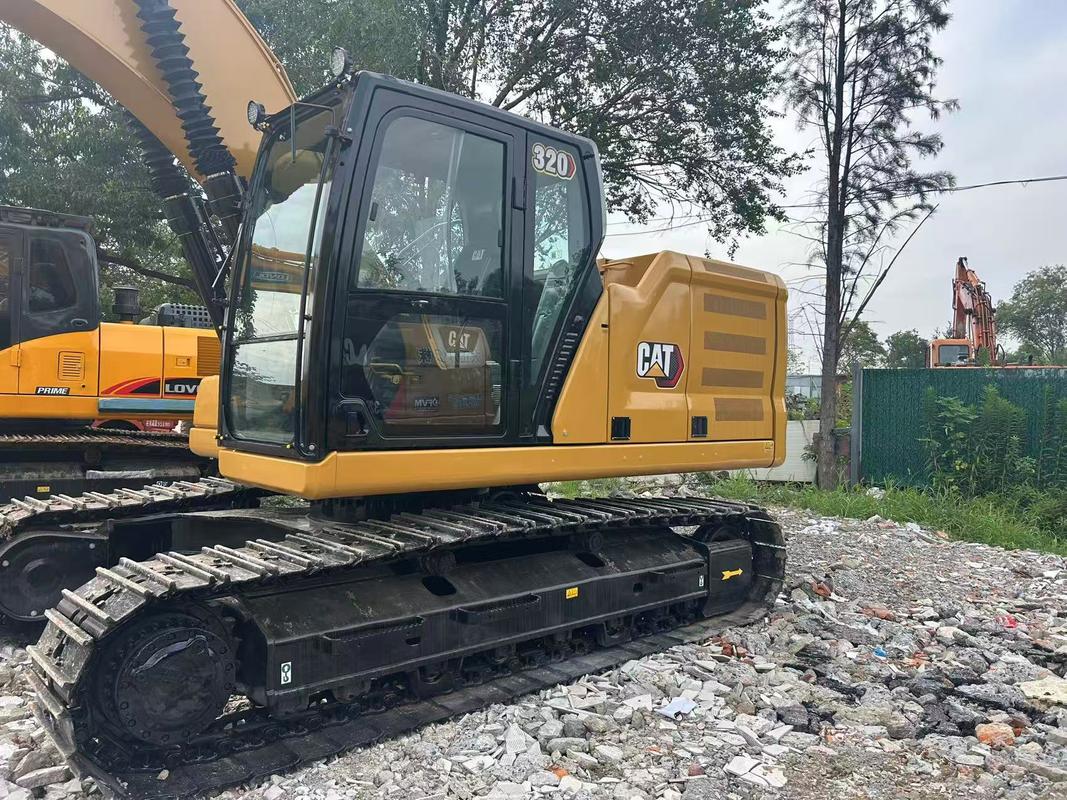 中古 CAT 320 クローラー式油圧ショベル 輸送時高さ 2.96m 22.5t